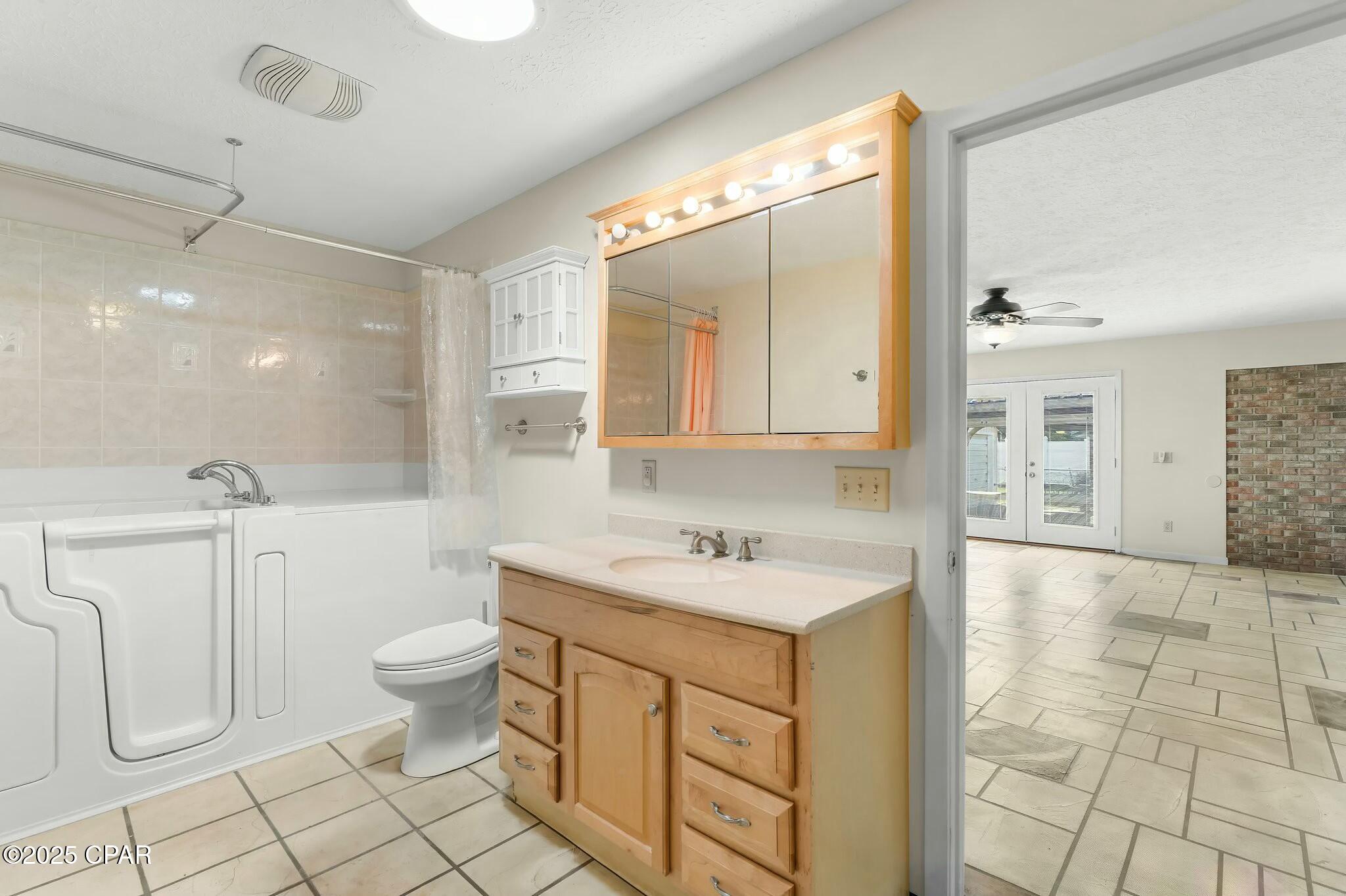 Agxrratyslcpizu8lynw_zmsybcszzpyeokjdoxodwc