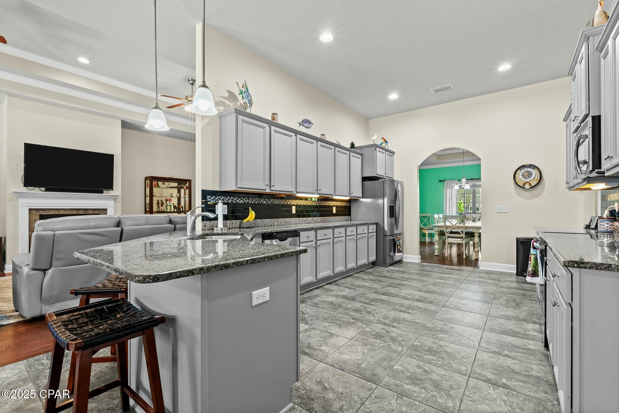 Z Tbamftlbu_fyvo1xanwnubryxkhstass_u3illk5q