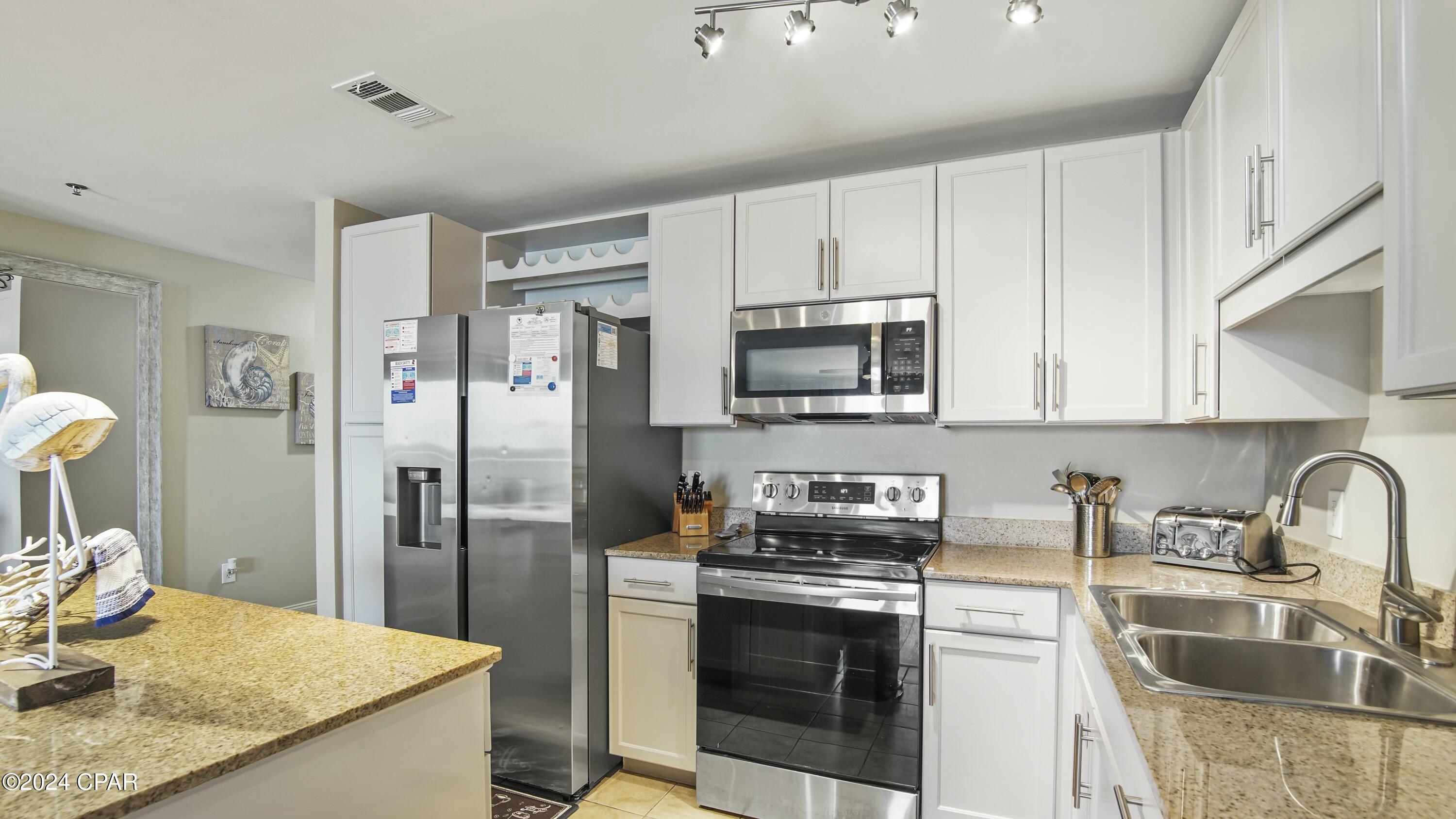 J_htz_el7rt7maro45ghgyqr8b T9cqndjxl4qmt0_o