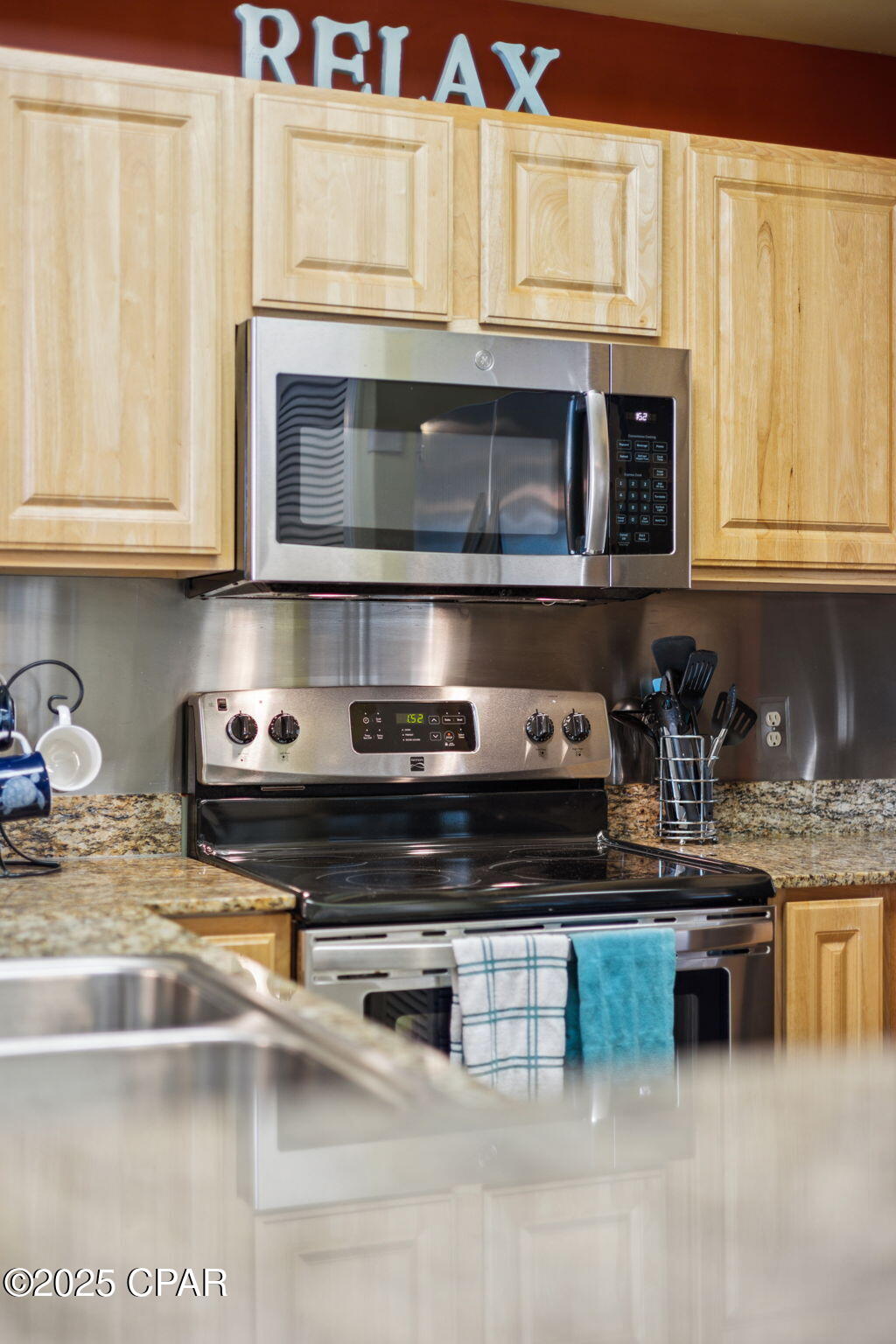 Fdioeresqm3jg_pilnell3qrnru8vl13z4zw4vtelh4