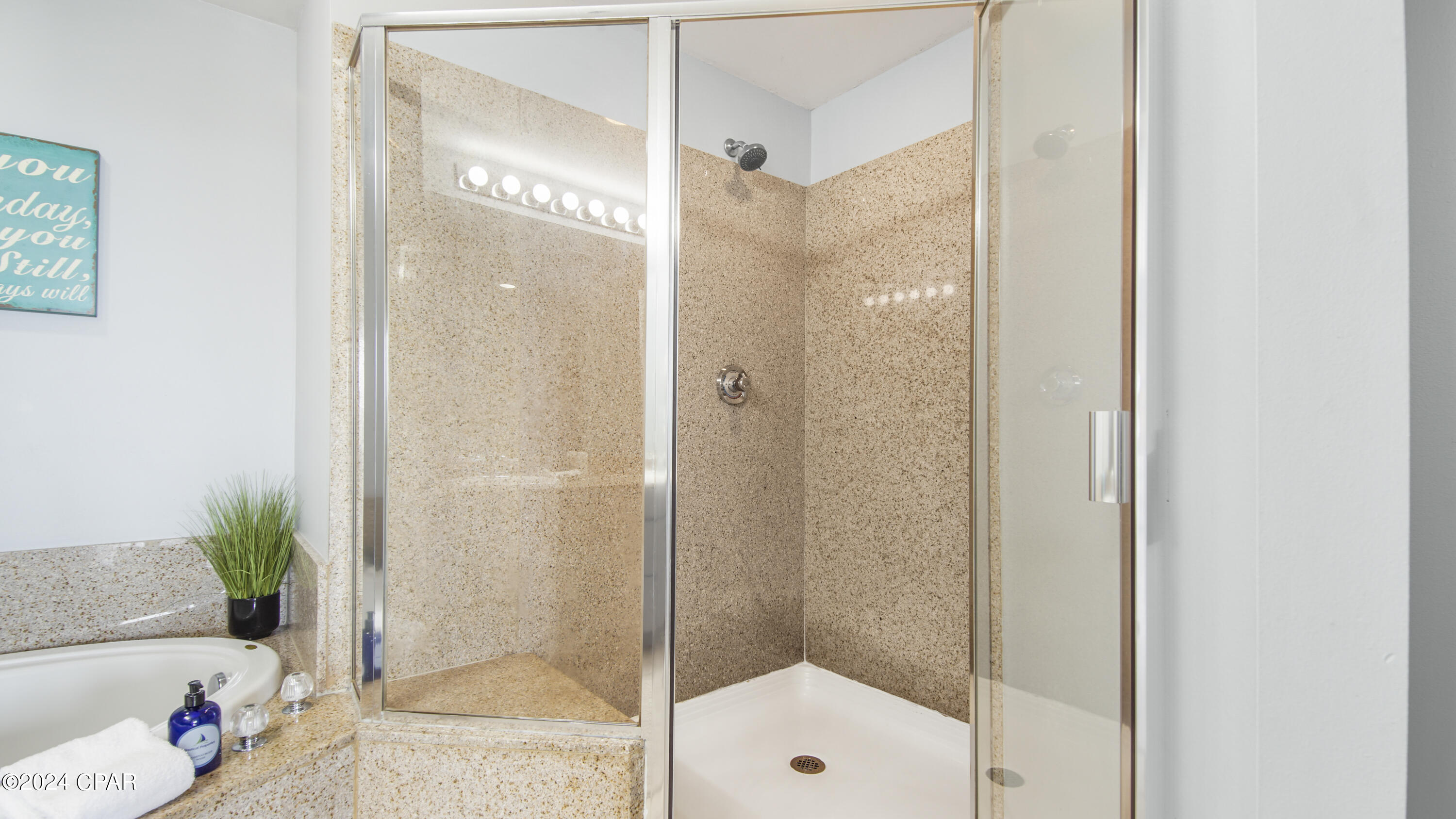 Image 21 For 9860 Thomas Drive 1007