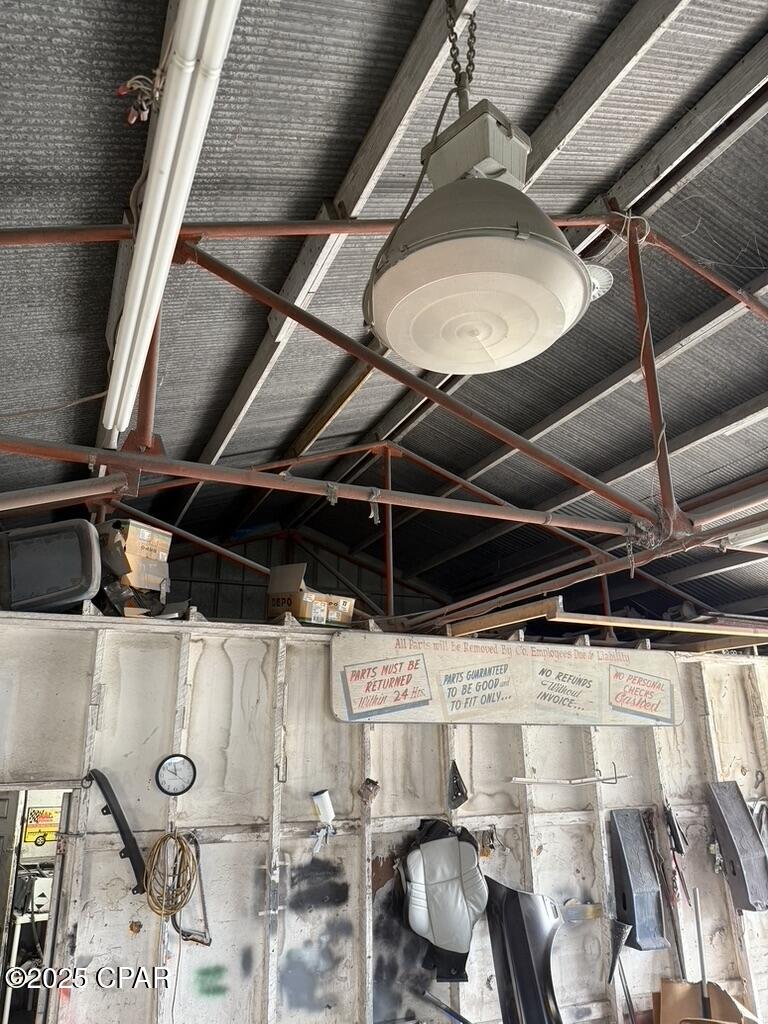 Image 12 For 2209 Highway 231