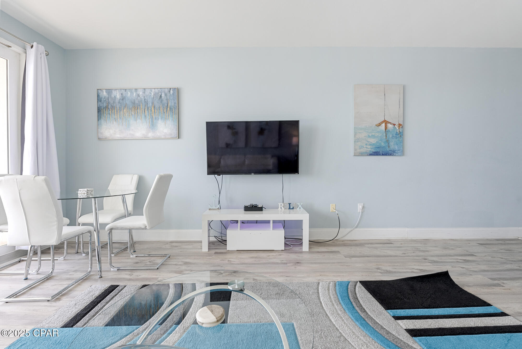 Image 6 For 9902 Thomas Drive 832