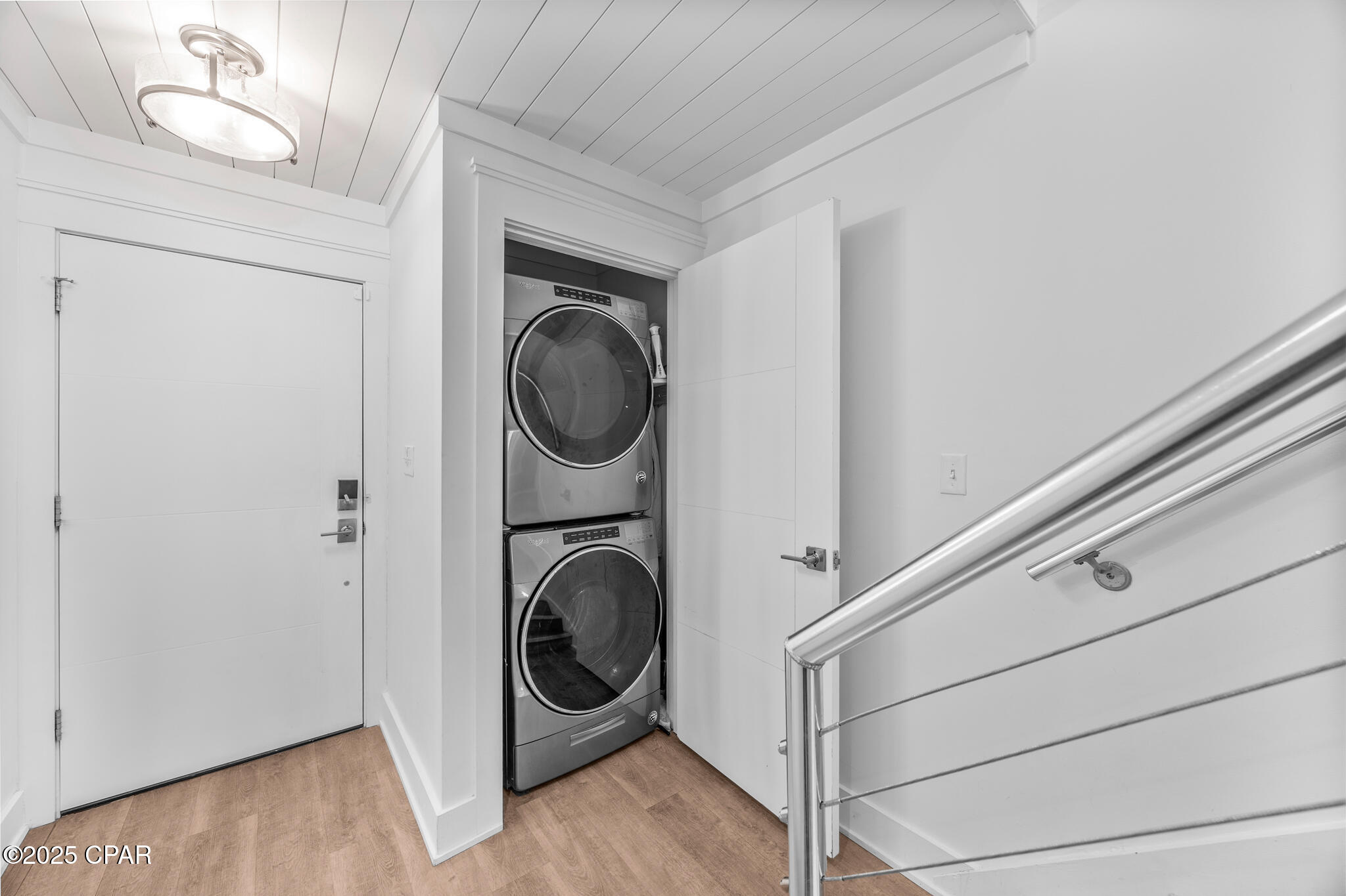 Eh00vxi0dpuxyaty69tvhf21ohxvfh3zjx0_k1c_vye