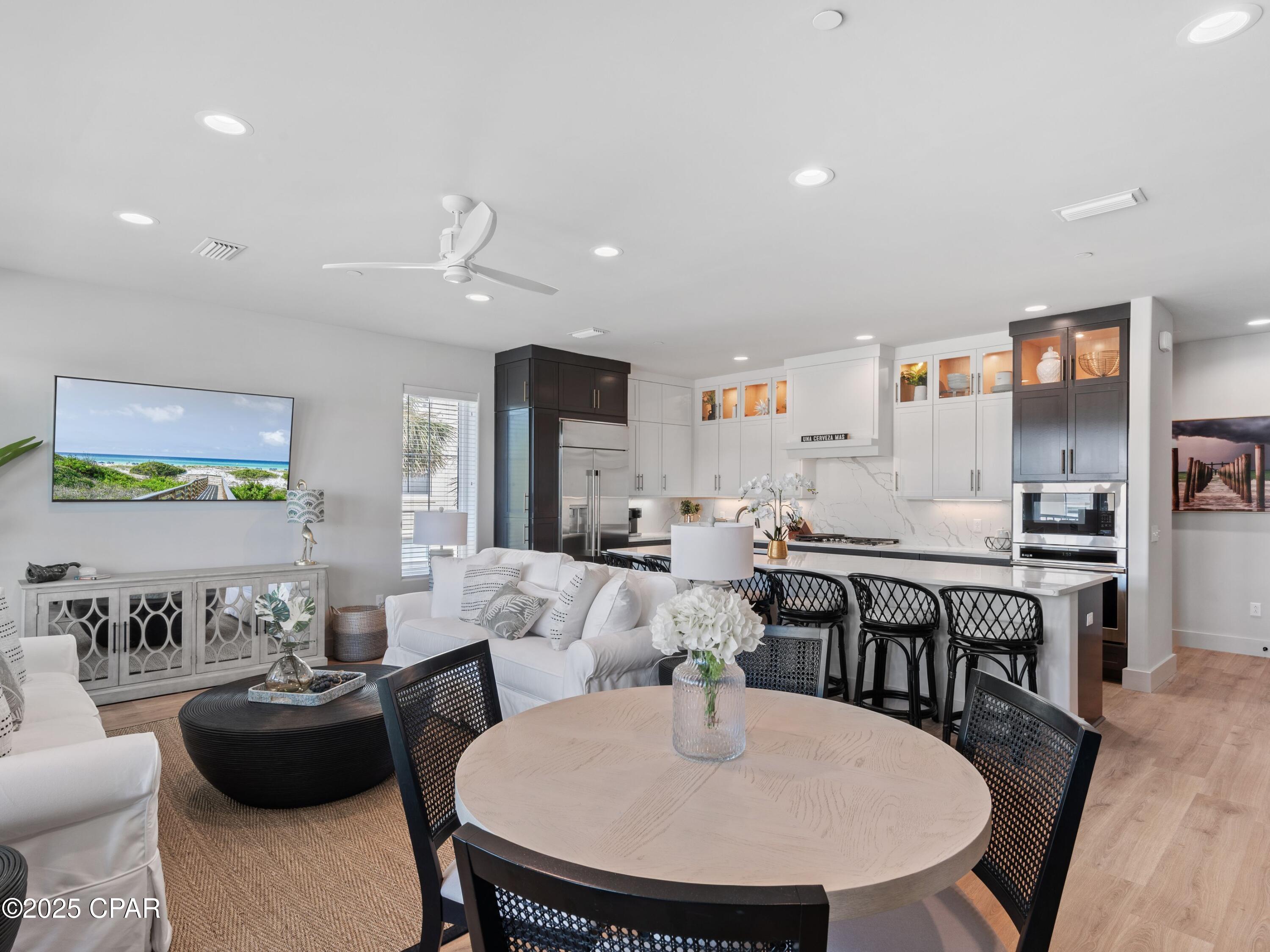 Qpizw2mrseqhj_r Gmbals5_midpfucve Zuyg9yn6w