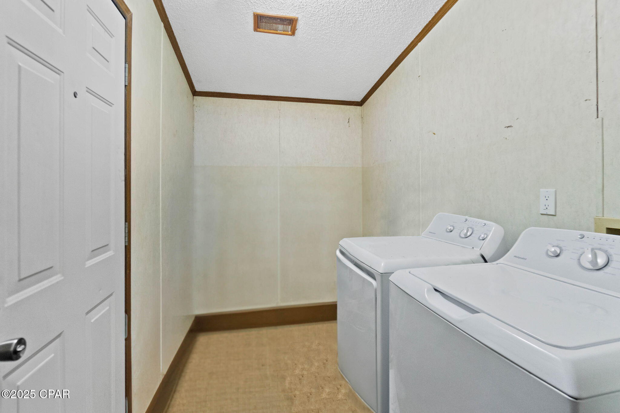 Tyzw5jva17m4l3ezlvxqmjtgvhes3rh9tibzr7uclw8