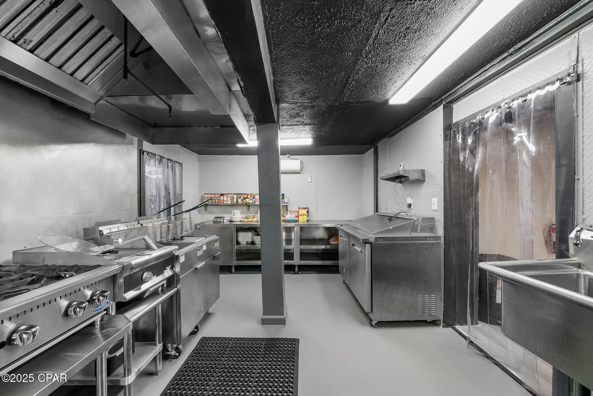 Zfn_4rhvhwjqtbtuus_b2zchlysl7u Vqnixjvrn_sq