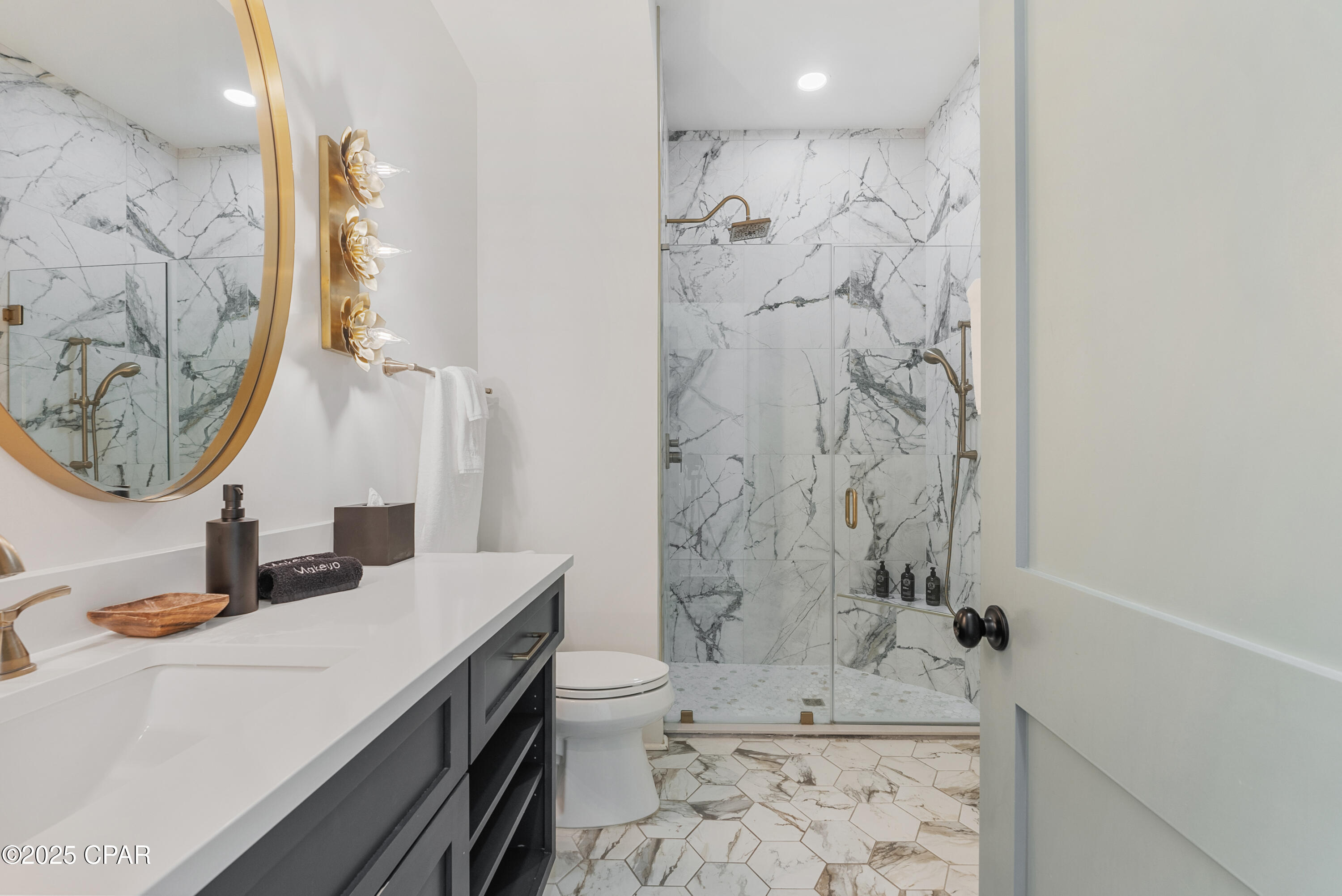 Mj9q2aqf2egt1hz4koccil9ny7rv5uemhjccwlcaogc