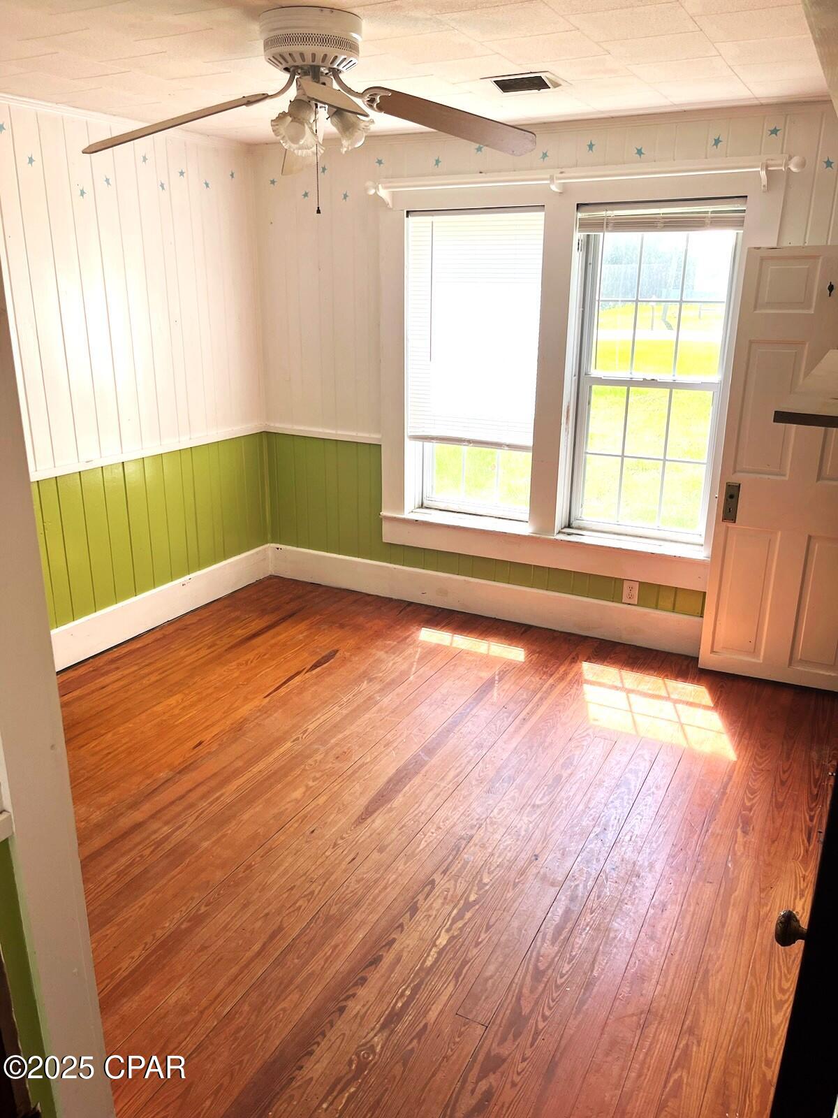 Nptluinjx3pf_hj2pb6hsmkqskeranborrtwztwxddc