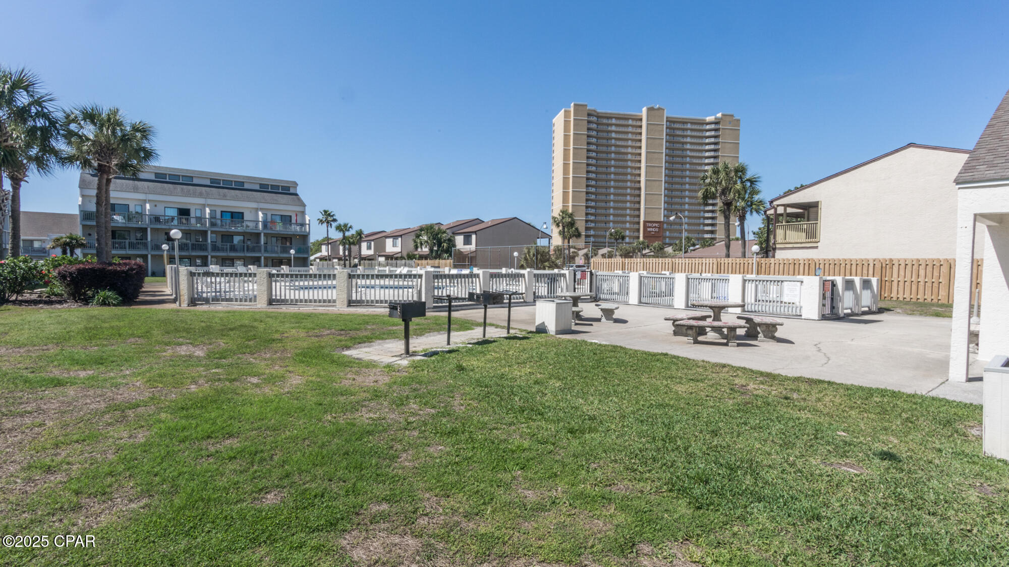 Image 20 For 17614 Front Beach Road 10c