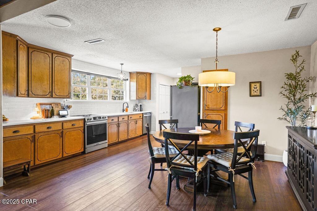 Cecv7x3jnxtn7o1mndorvw8_abkyqym1xnygancfzuw