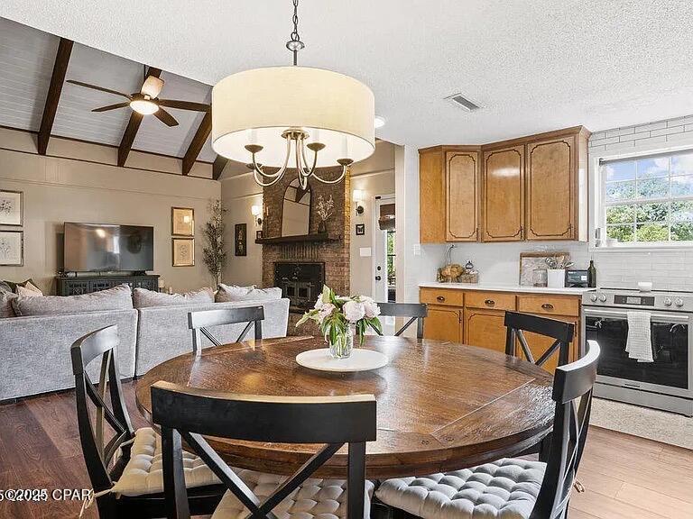 Bafzlftoxapblou833j8f4shc8vrgflu_vo8calmhy0