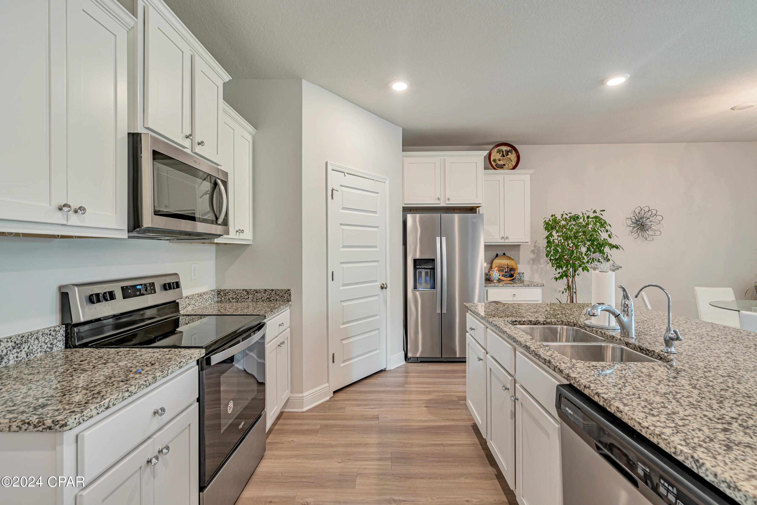 Dtjlnxfikrhe6v8h7qpprjadws8197xxzbivxmlieqm