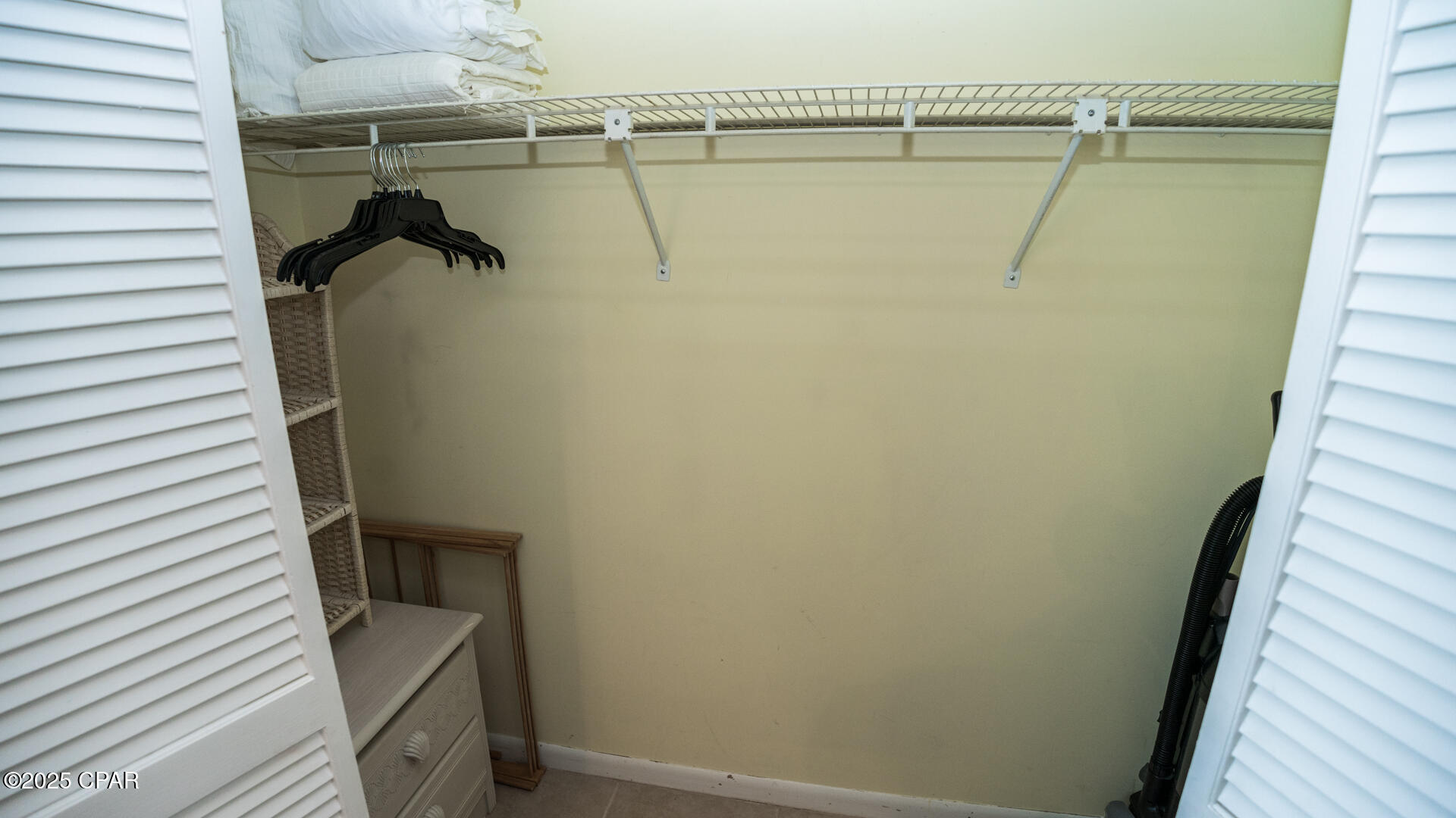  4bn1v7rwvc8b1iebmwvnbas 4dbuuu R3fsafgzs1y