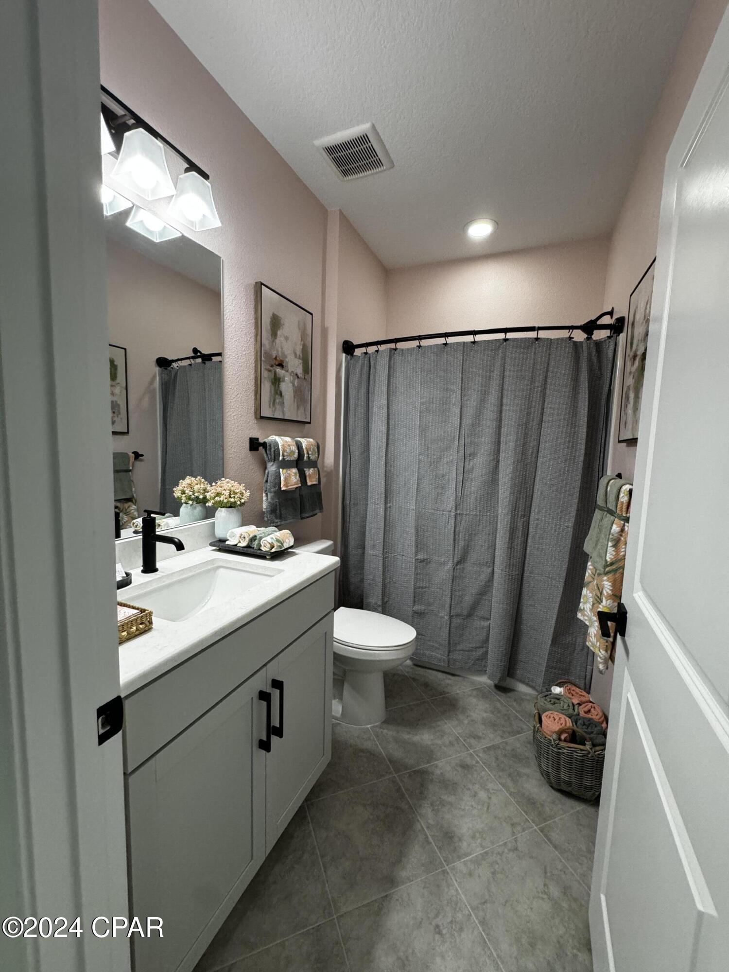 Ieumyo4twjszz4ct_wwjlbnnravanborc1phpf4fnoq