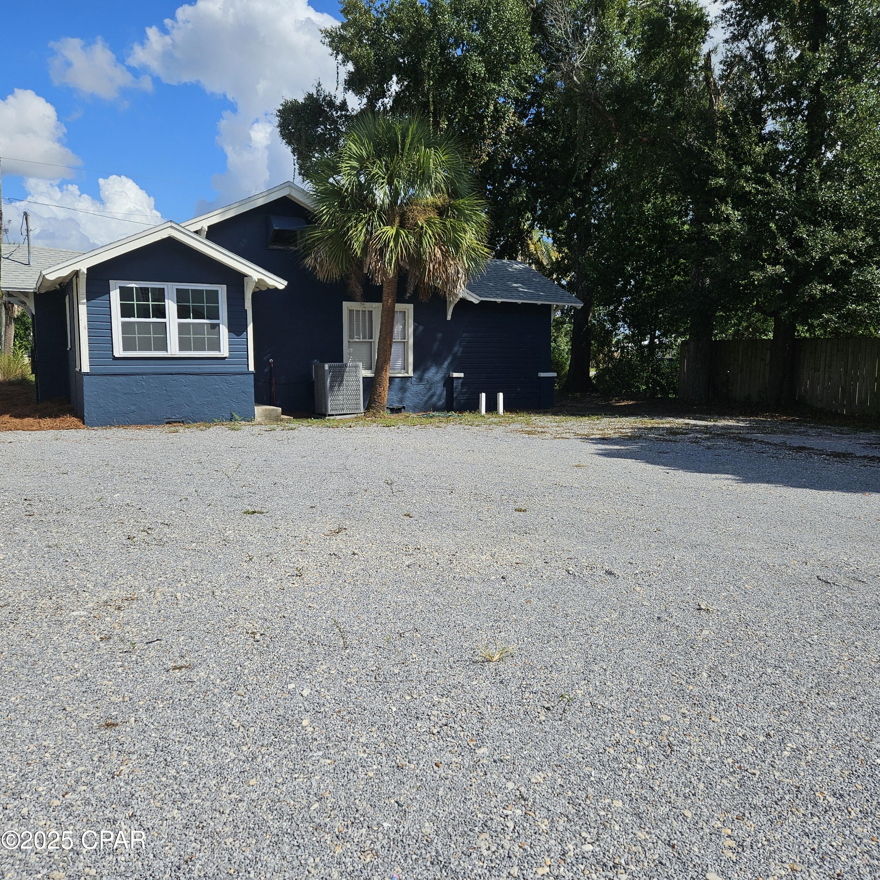 Image 13 For 1011 Grace Avenue