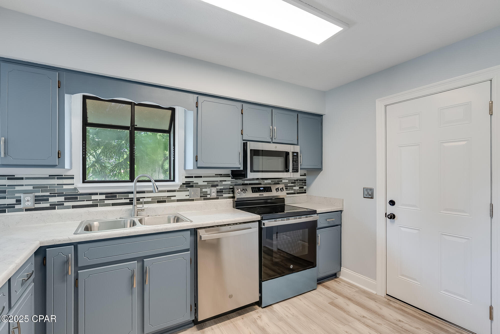 Axkwnv Qtgzd145d_jw3fgsr_rx9km_hs6agce6umia