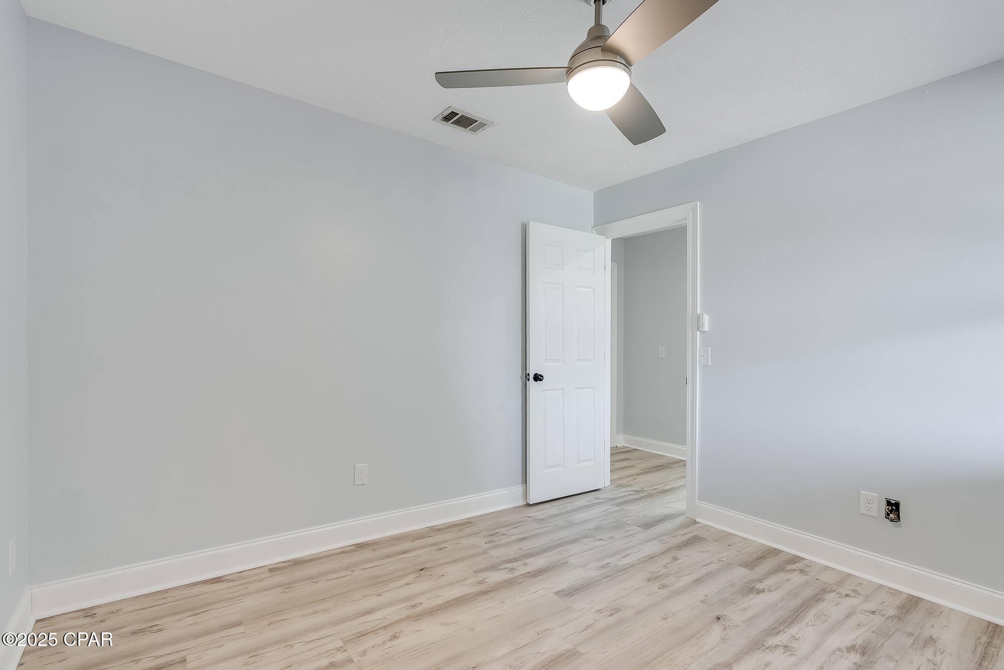 8uzti Kucjggy5qt0pyji3hcevm 0sv _acds9v69im