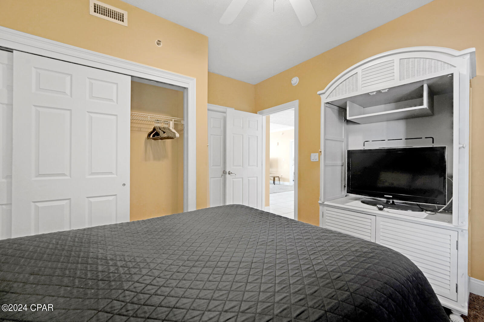 Image 25 For 8715 Surf Drive 304b