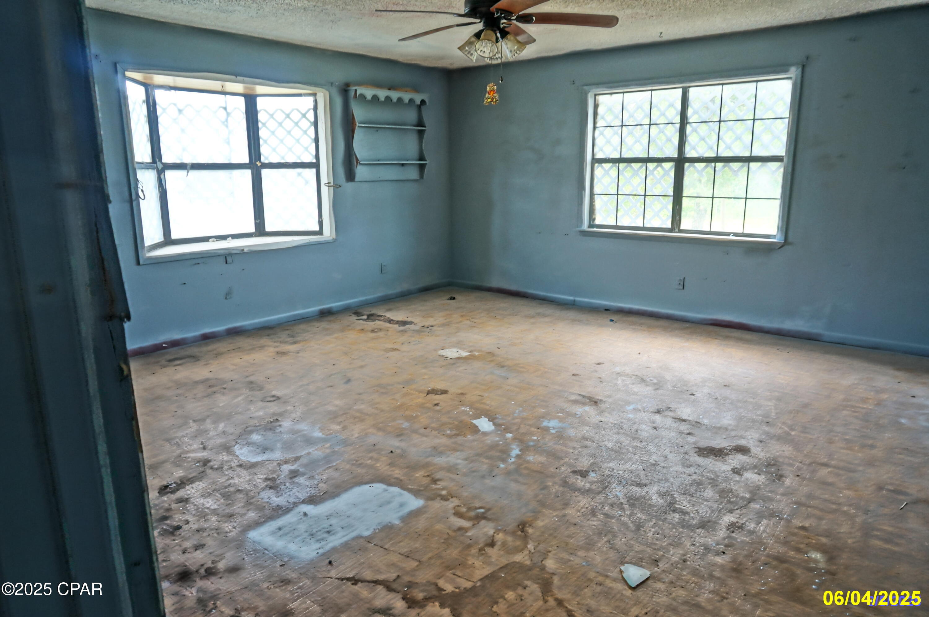 Image 10 For 1025 Edison Avenue