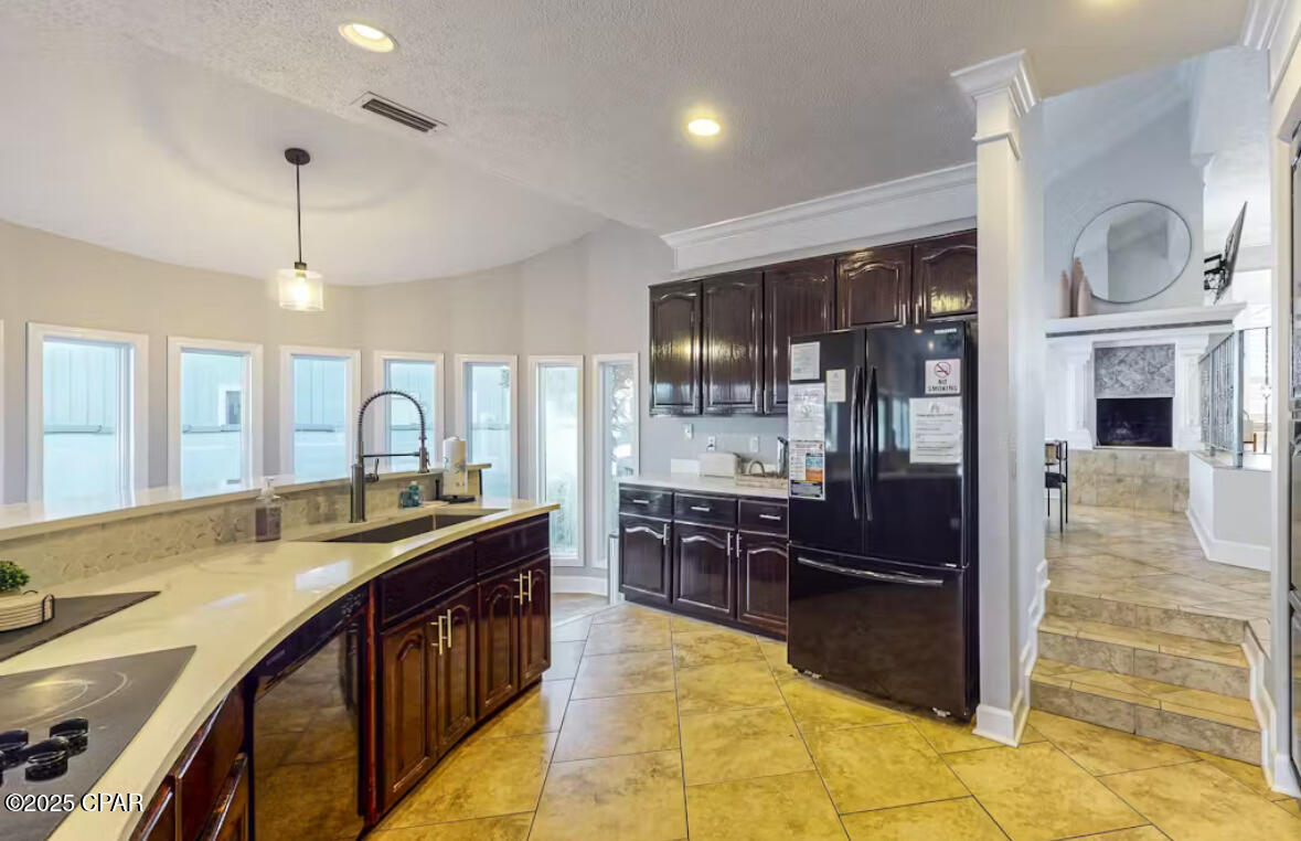 Kdke8bq8plea3mpvsmzkzme9beh3ofsuwfzt6d6pbqe