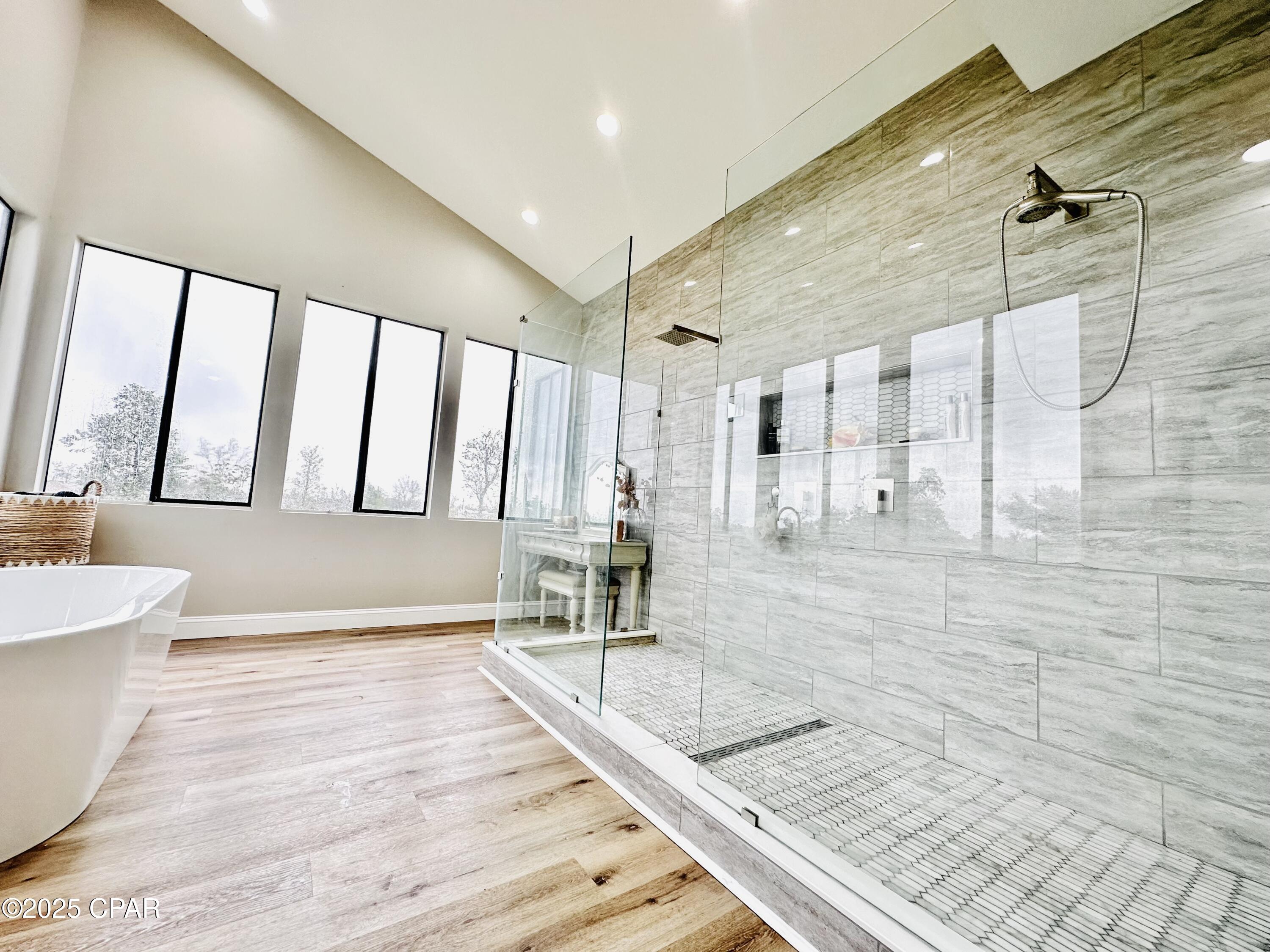 Fe5lmcr9xbm2guypj2du7vwnofxaiyad J5gd08srei