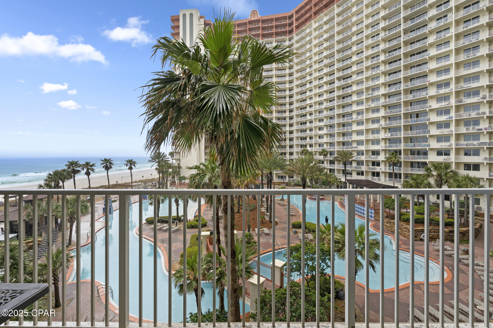 Tuuoc_p4p7evw_vkwmmiblqdua5exh Iweubqx0yipc