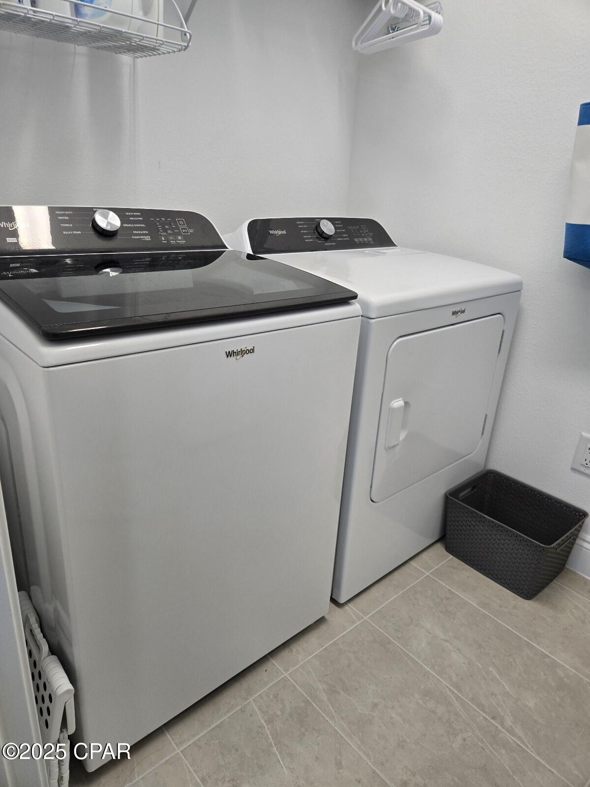 _ablx_zsoytackxez1khiwuyycg1komizinjq0mkhcy