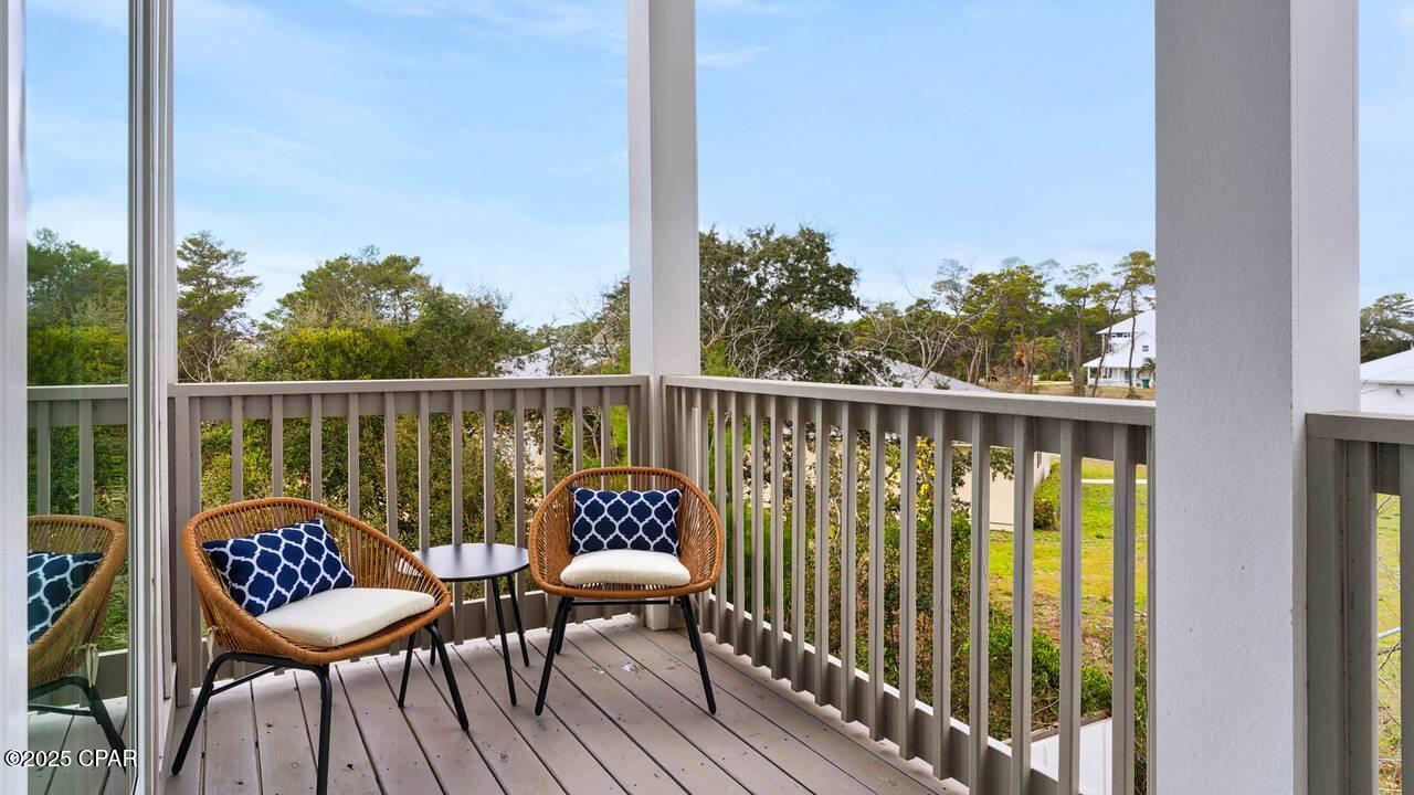 Image 16 For 28 Queen Palm Drive