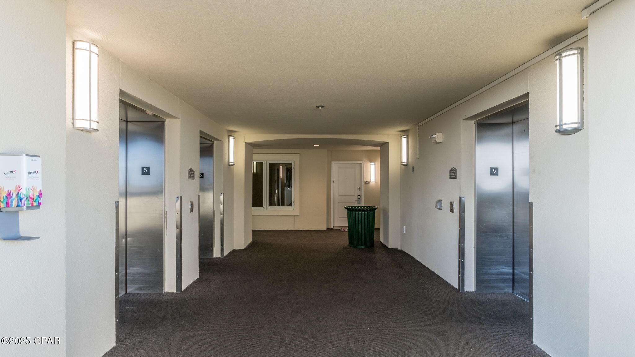 Xik_qqrmemm_mo9h8xx5g Kc5lwazbdbmb0yyzsc2f0