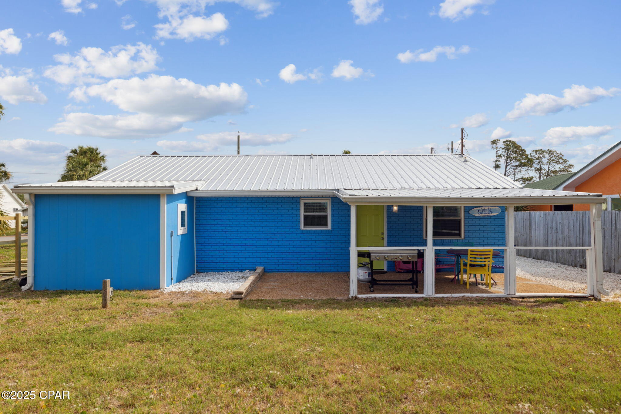 B0mqd8g4exxfum_cew 6sq16clmlfjl2ethmvggypsi