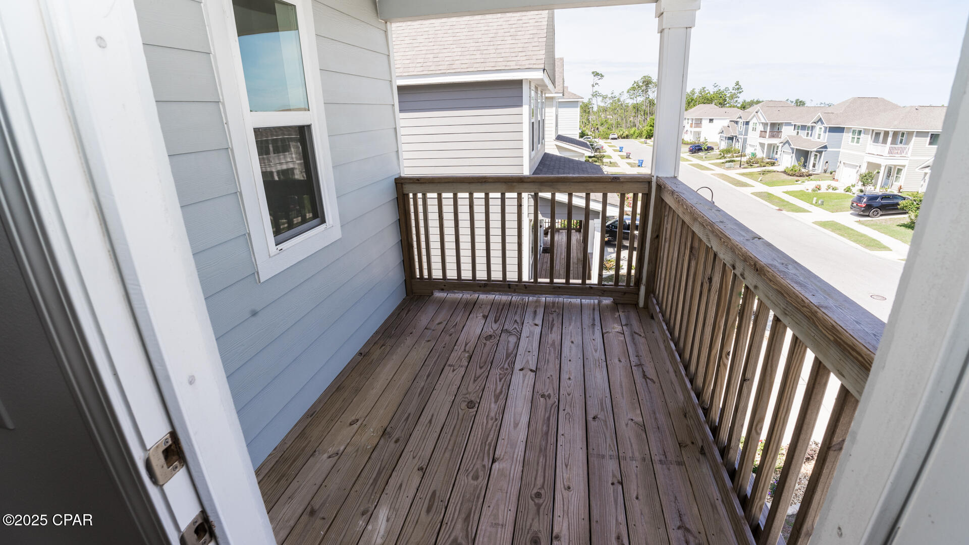 Image 32 For 140 Carriage Road