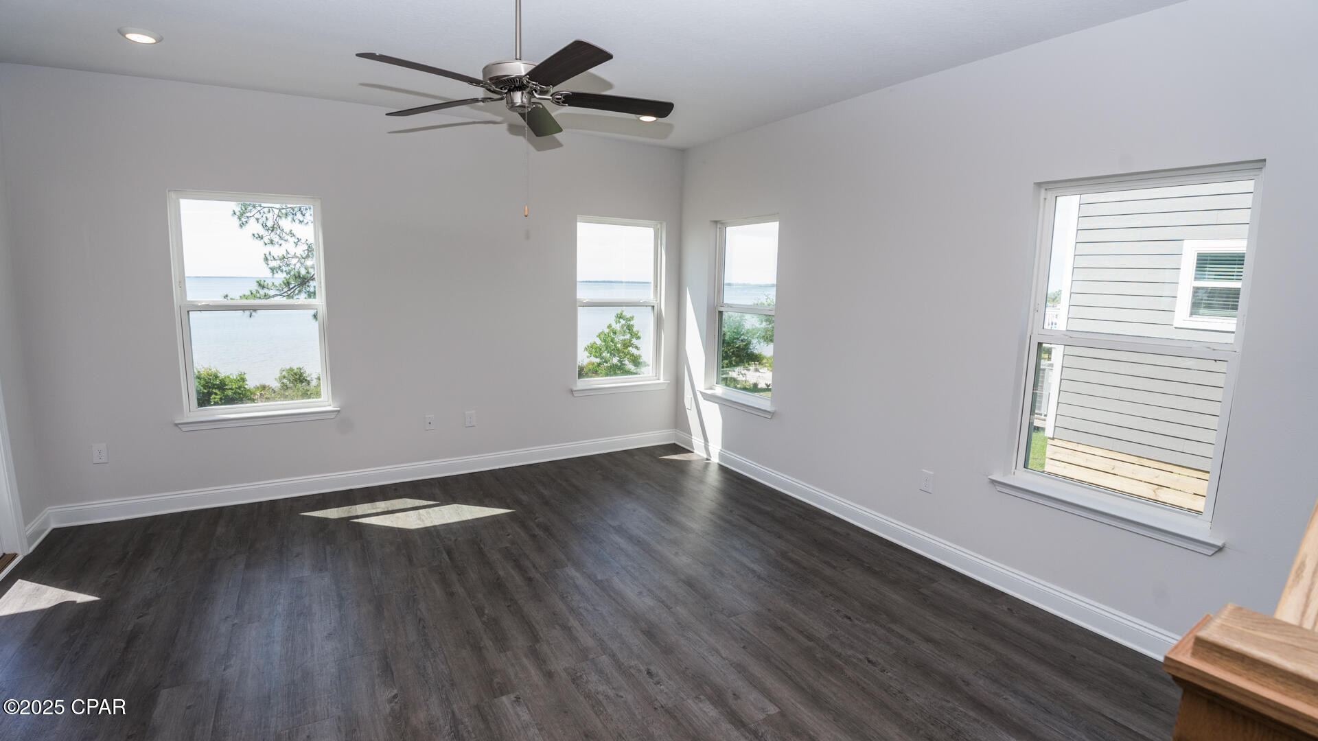 Image 8 For 140 Carriage Road