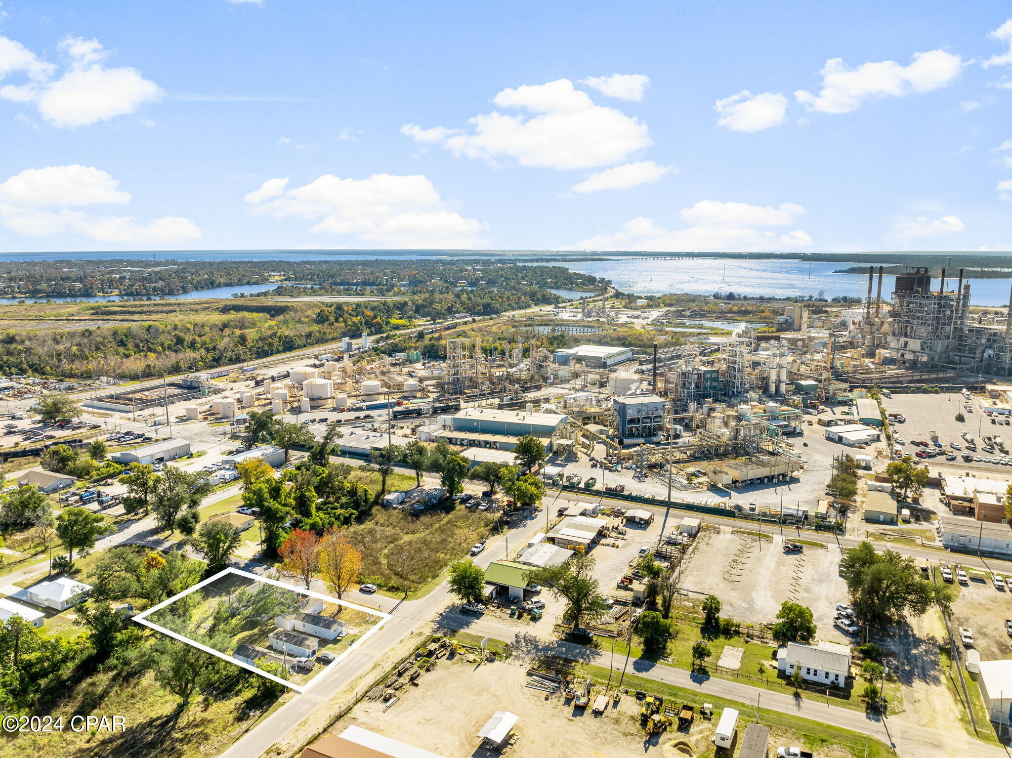 O33bk_v5siesgkcsb9fzlbr98jy _skbl0yv10mqb4a