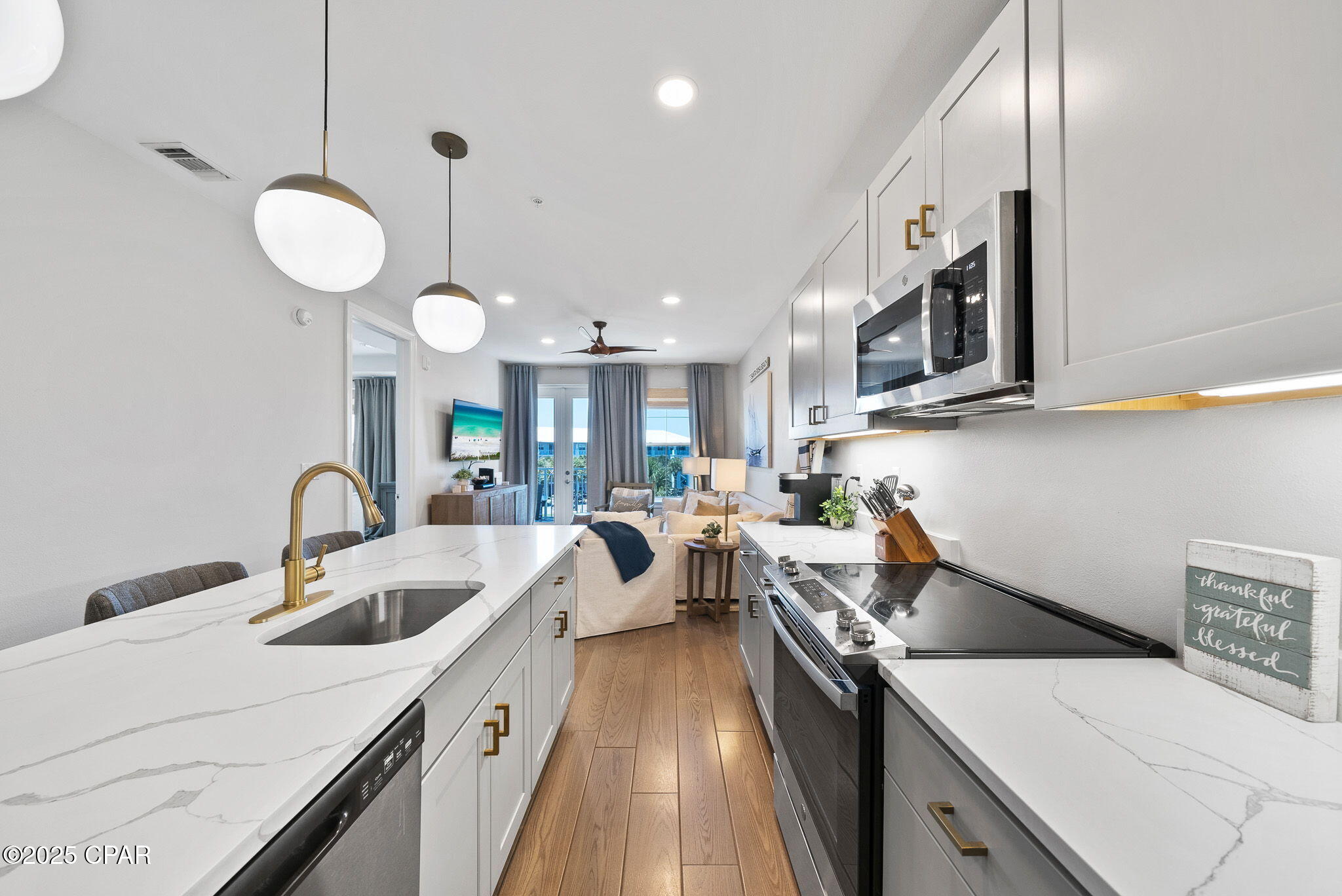 Redgebyofhzywfjhsh3m9vevjqcbjlajnw26gpojk4w