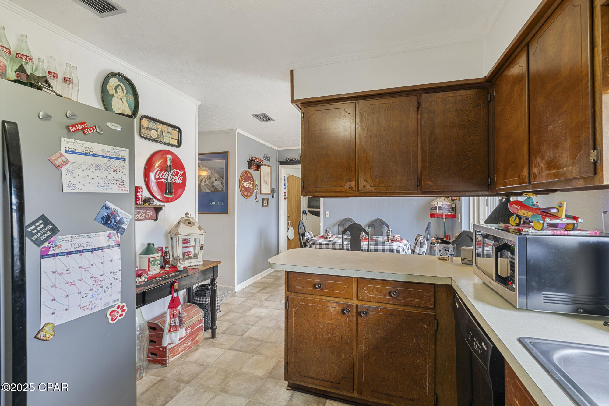 Ocek9lb 2yv6iv9a8hegvlcowmx_sugklihutdmeqbs