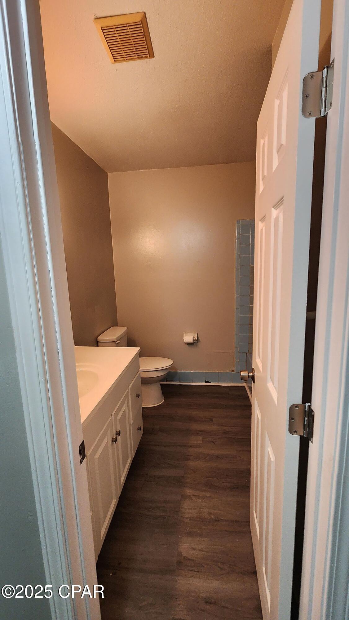 Zlgtpdtcjkkuovhq1fza9uakgs7mukavzsctqfy_lrc