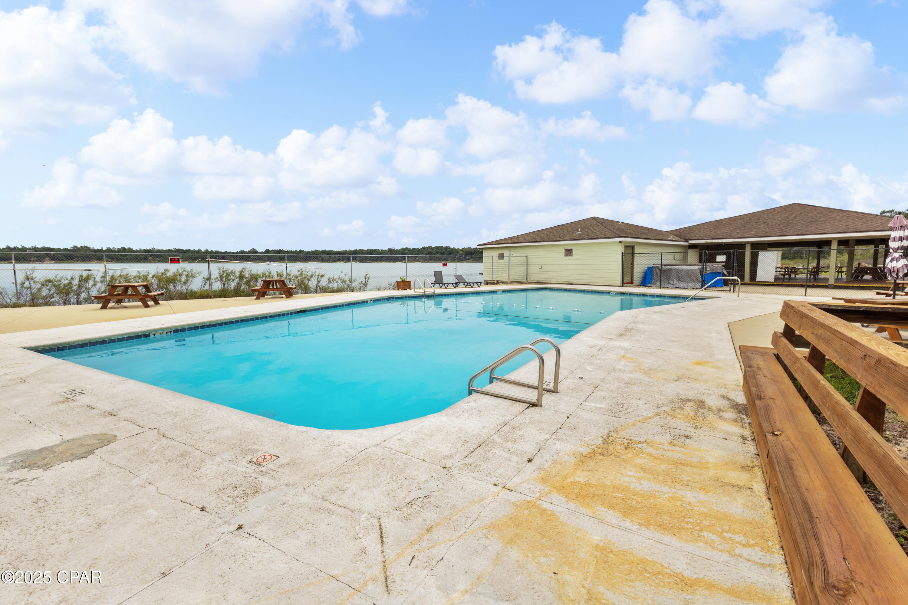 Db4pofp Hoiohsqph Zmnn8fowumxkc3bdinqjsxgxw