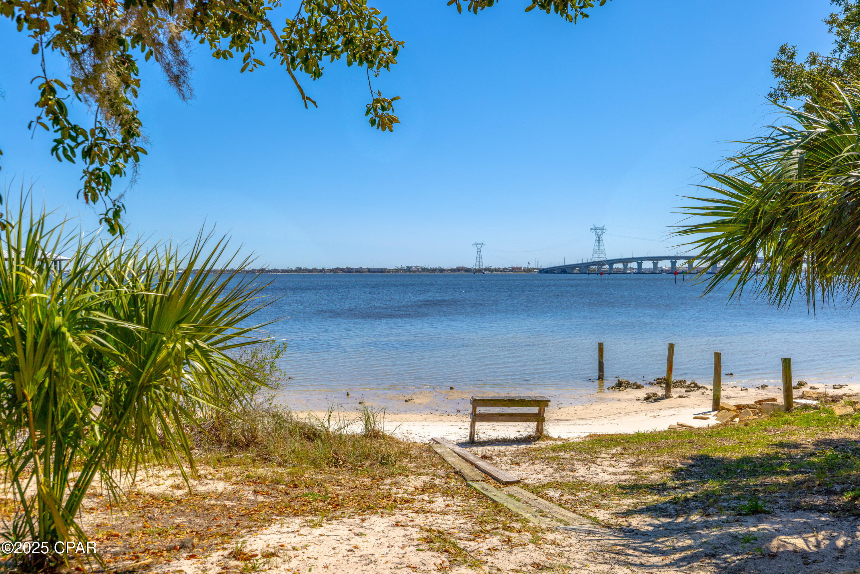 D_2b_ncdm Rwiibiami3innnv1nu2hknous4mmvptmc