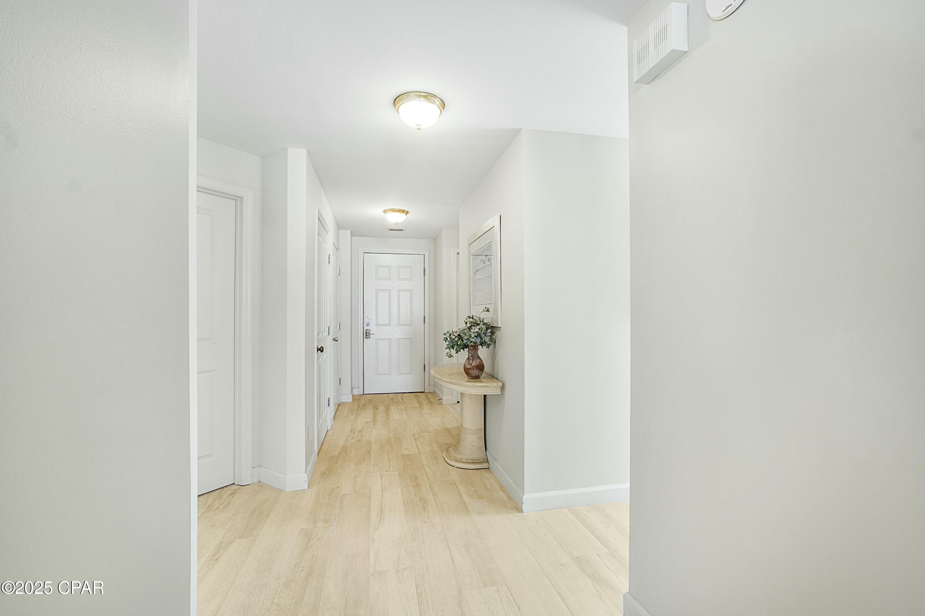 Image 12 For 8601 Surf Drive 1e