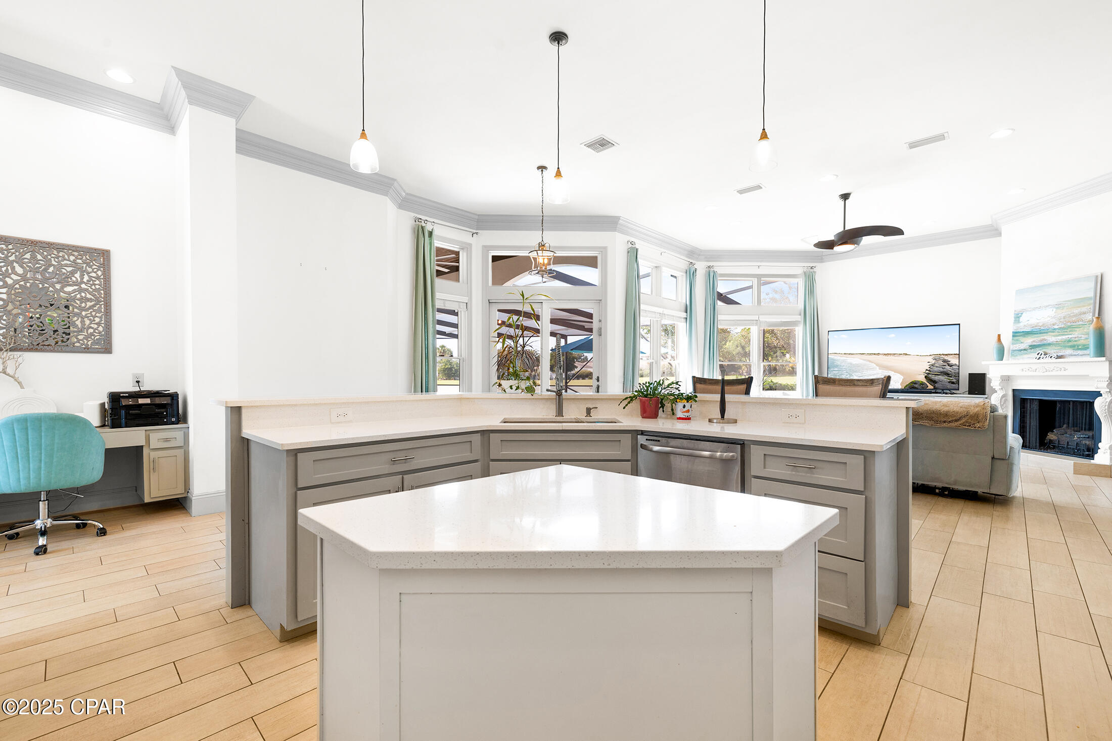 Rr6vofpzfl83ryrciucjtrzzm72u3fbyp7noezc7kjg