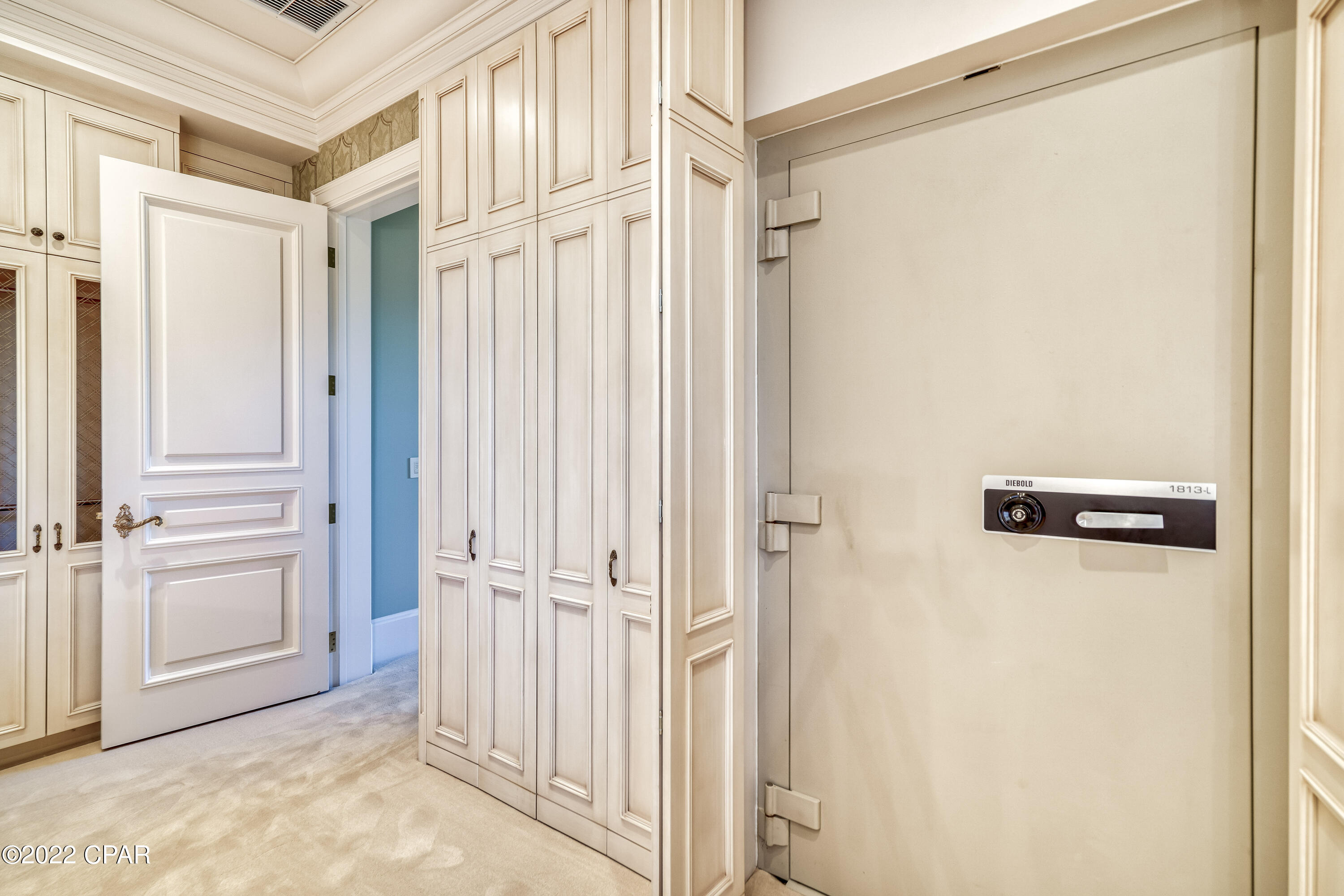 Vl1pgyg7tlve B Tqlti_1pg56fceqfx_vosbtluvi4