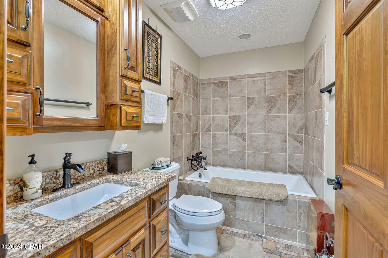 Listing photo id 27 for 4622 Cherokee Heights Road