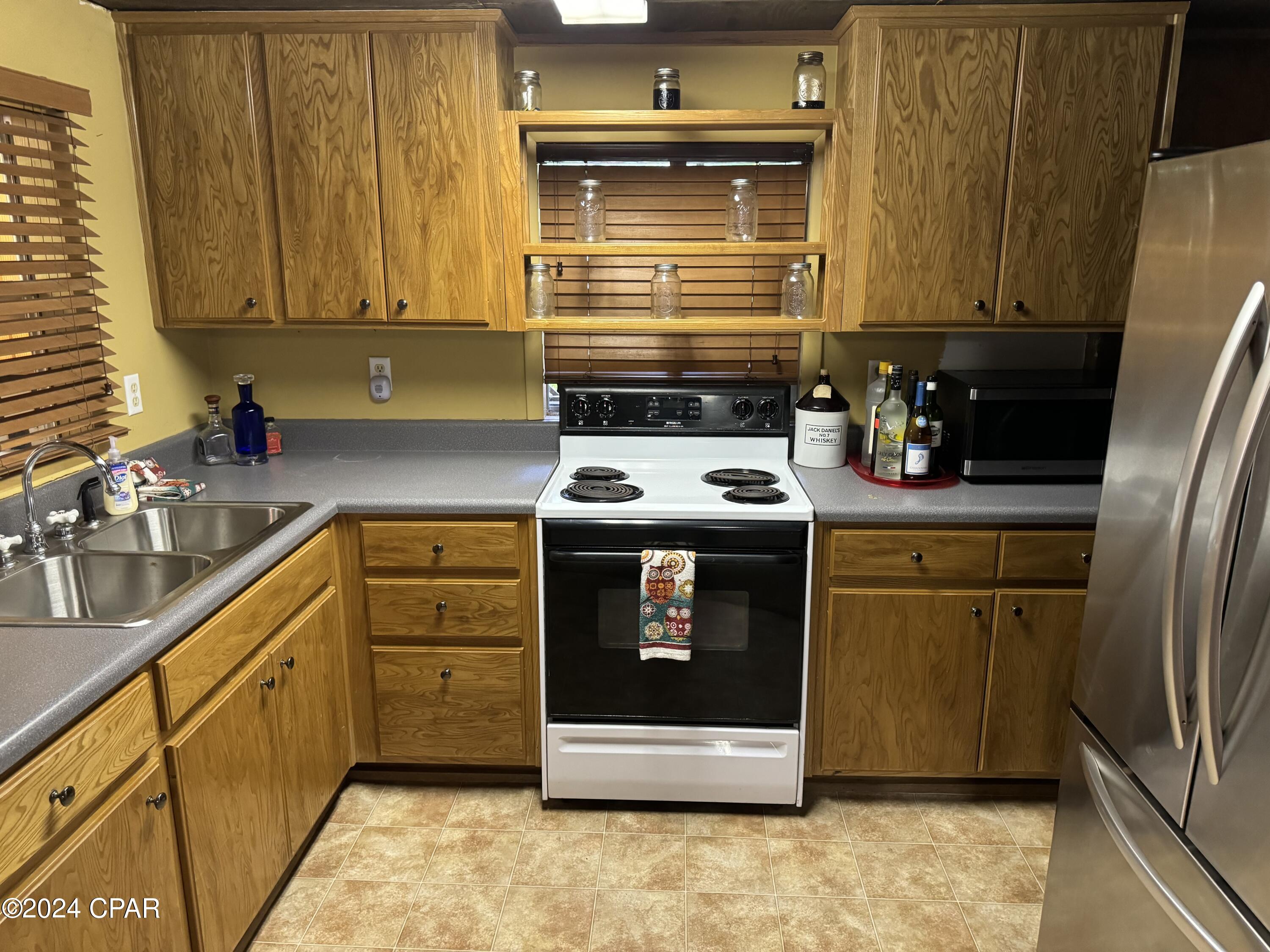 Btrfqv72mz2j_ Hjuszavkhyraugpetucww8pqcdacm