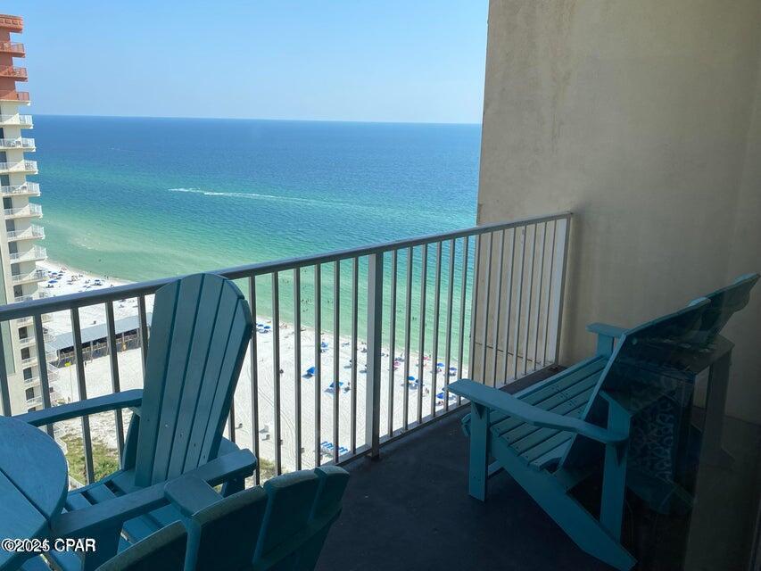 Yhh6 2pxzfnoyiiayoxbczhwcoyrdpoc2hfdavljlem