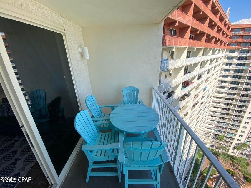 Image 31 For 9900 Thomas Drive 2008