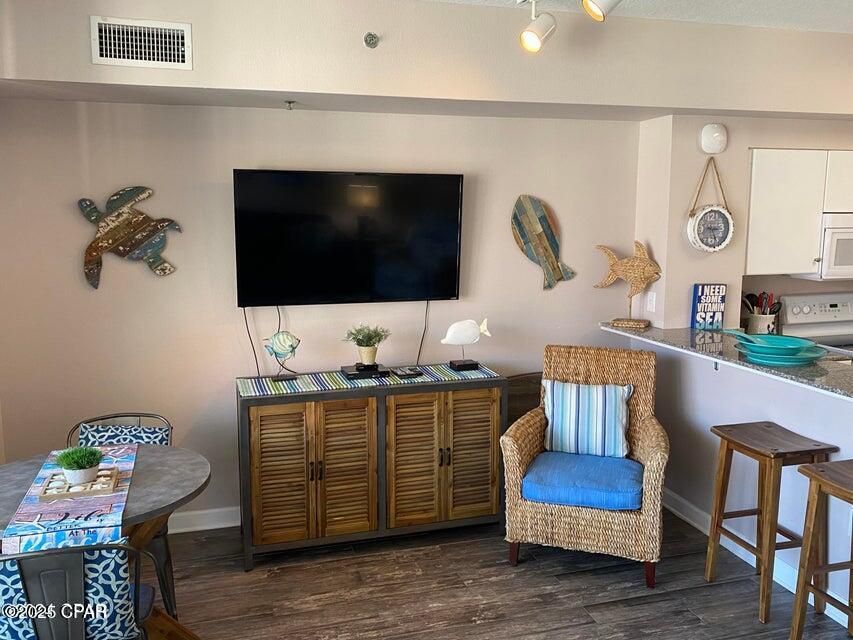 Cughywkxsvjulesn_ovwpudhiy5sllag3t4jhhthw6c