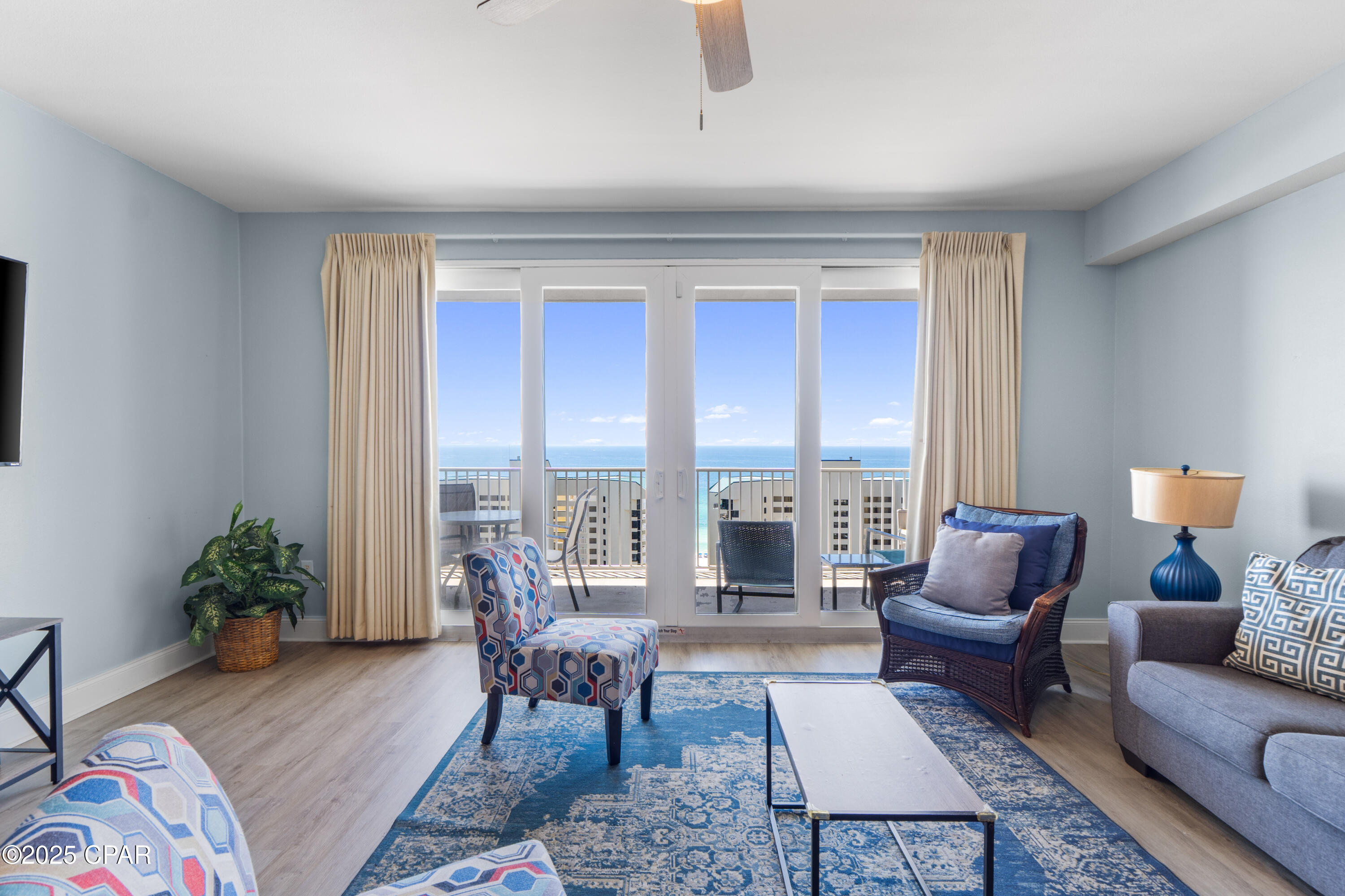 Image 4 For 9860 Thomas Drive 1413