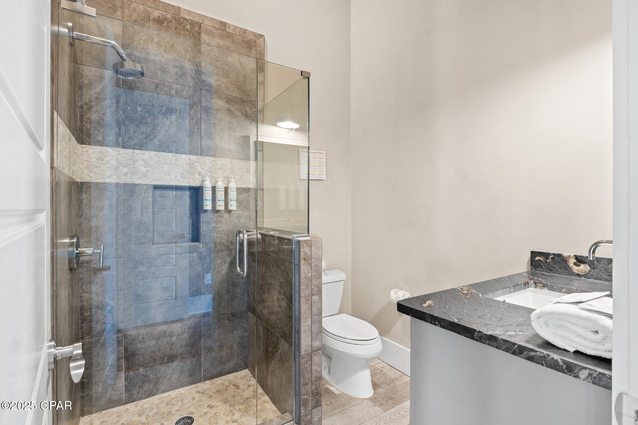 Aquwiiws682m5spajka20p4nuynpll40mbrcua4resq