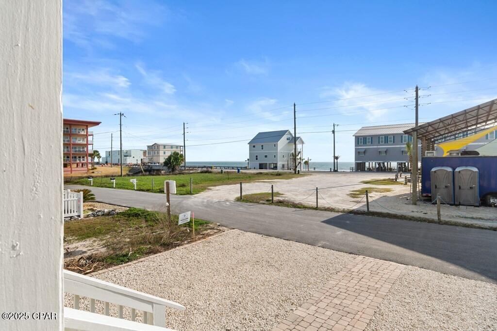 Mmktq2_u1zzo_emliv7js6iffjgcrd4lie4icc_8toe